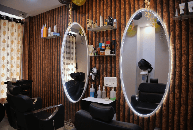 Neeva Unisex Salon