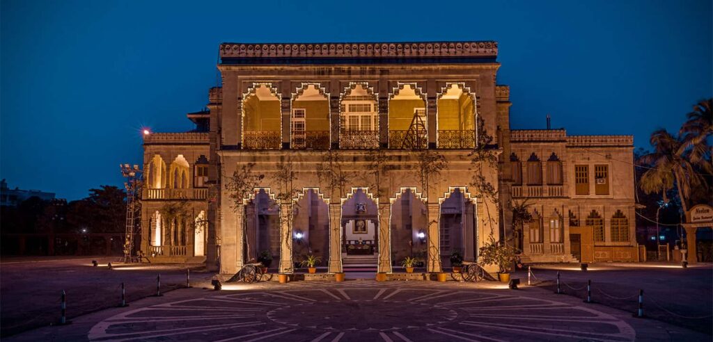 Nilambag palace