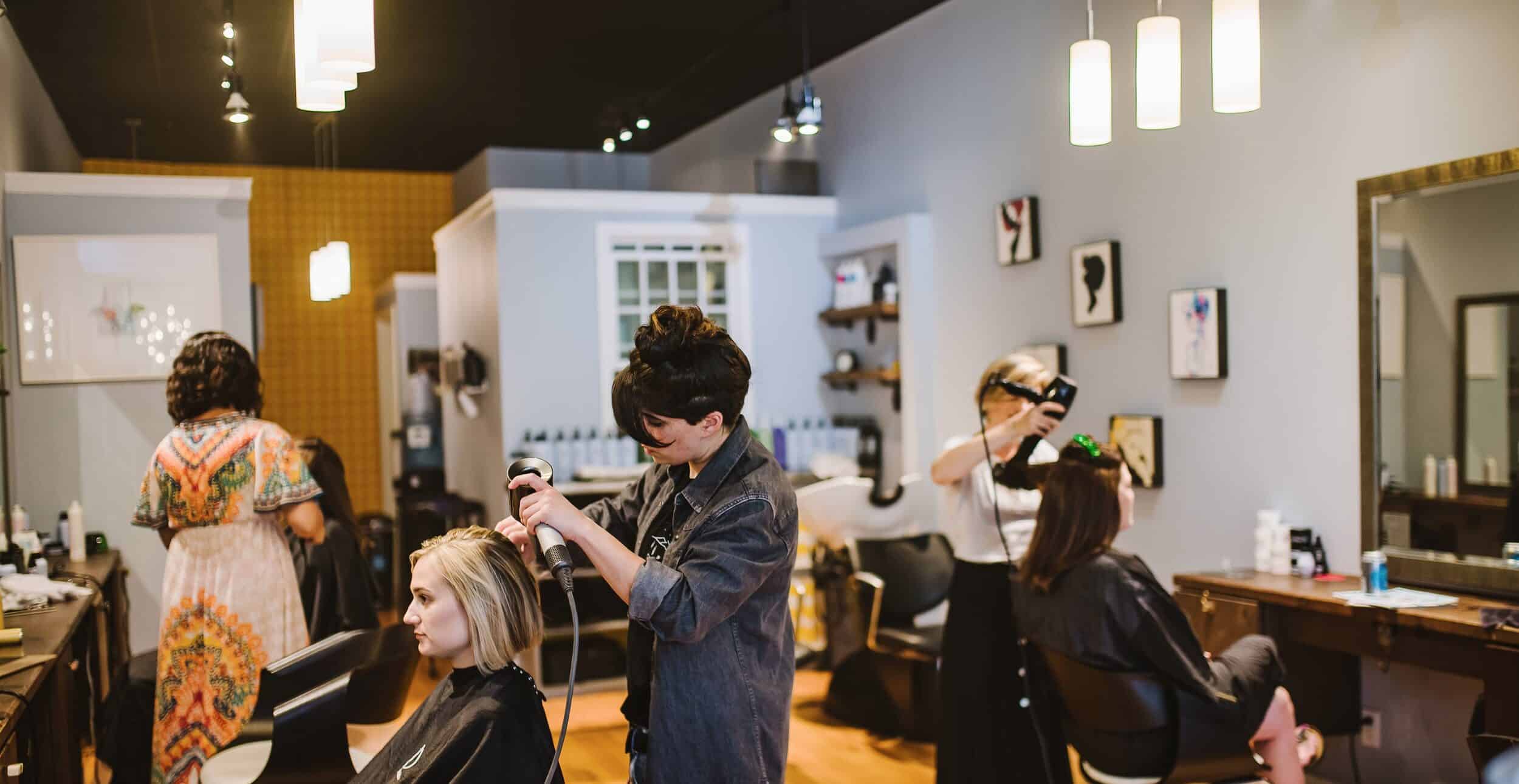Top Beauty salon in bhavnagar