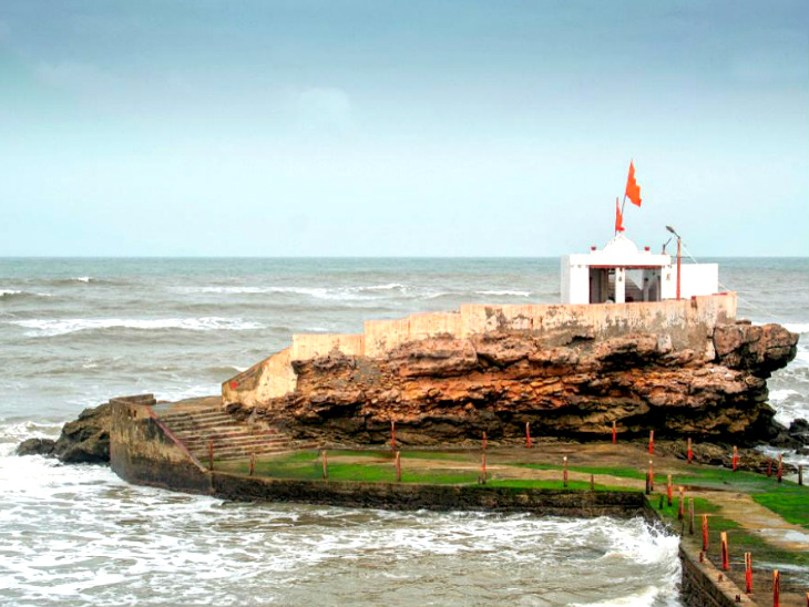 Nishkalank Mahadev Temple