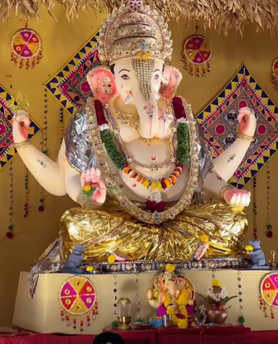 Shree Mahakali Mitra Mandal Trust Ganpati idol at Meghani Circle