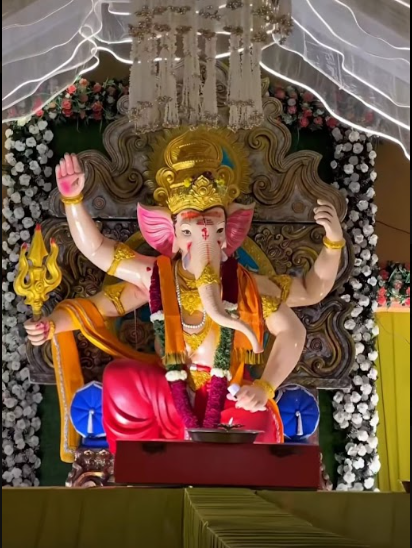 Sarita Ka Raja Ganpati idol near RTO Circle Bhavnagar