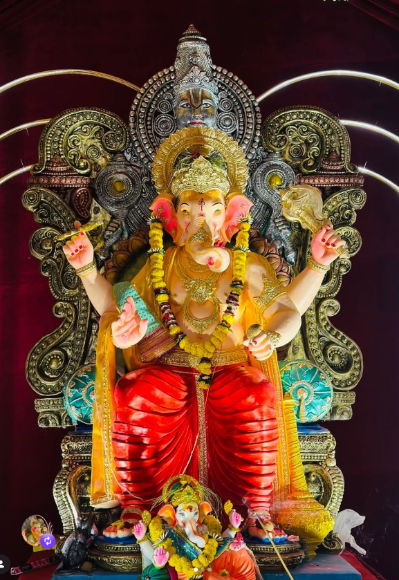 Sarita Ka Raja Ganpati idol near RTO Circle Bhavnagar