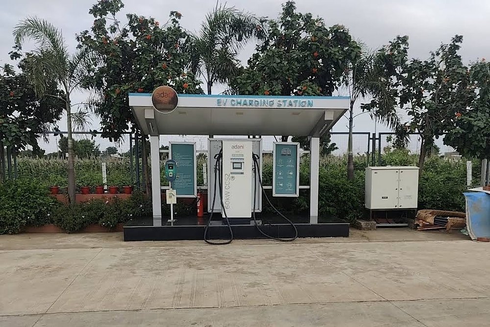 Adani 60 kW EV charging station at Gallops Hotel, Tanasa on the Bhavnagar Somnath highway